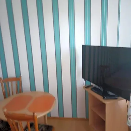 Ubytování v soukromí Goscinne Tomasz Międzywodzie