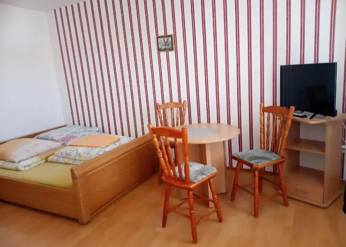 Goscinne Tomasz Homestay Miedzywodzie