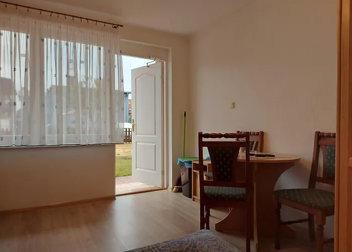 Goscinne Tomasz Miedzywodzie